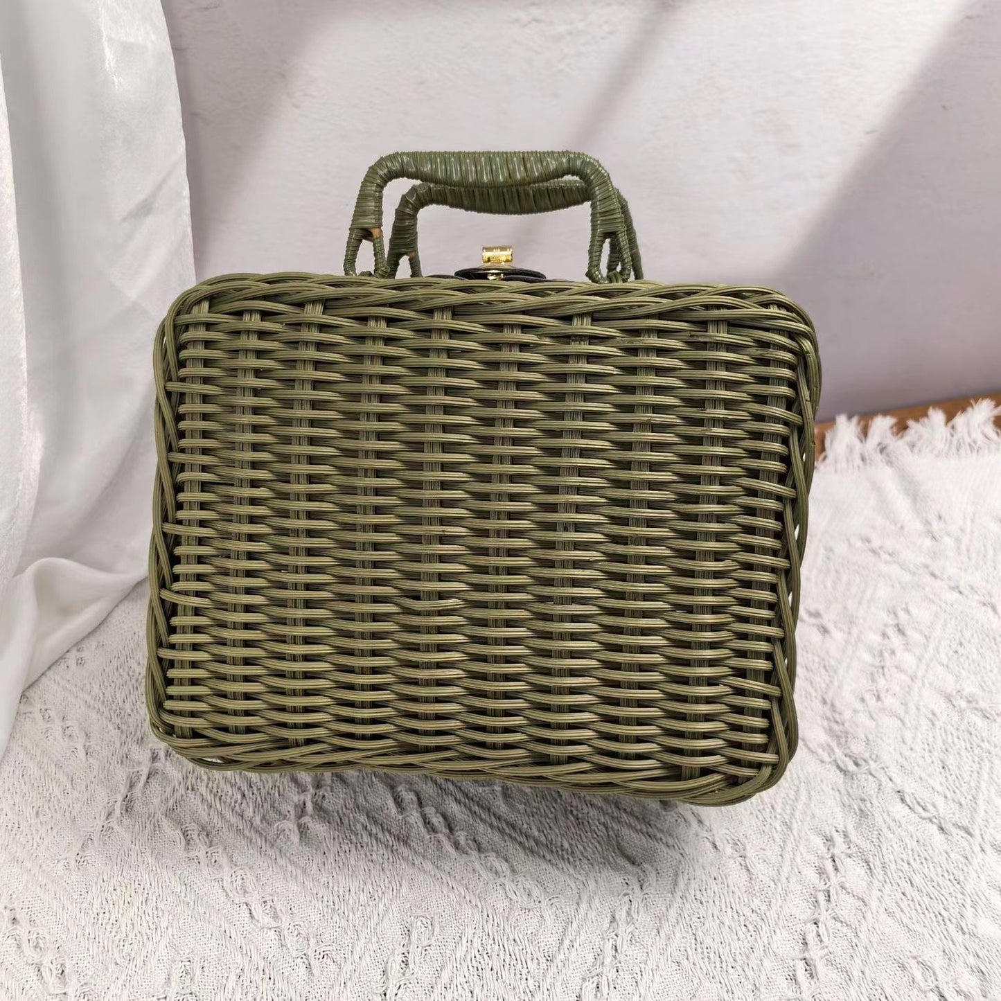 046 Basket