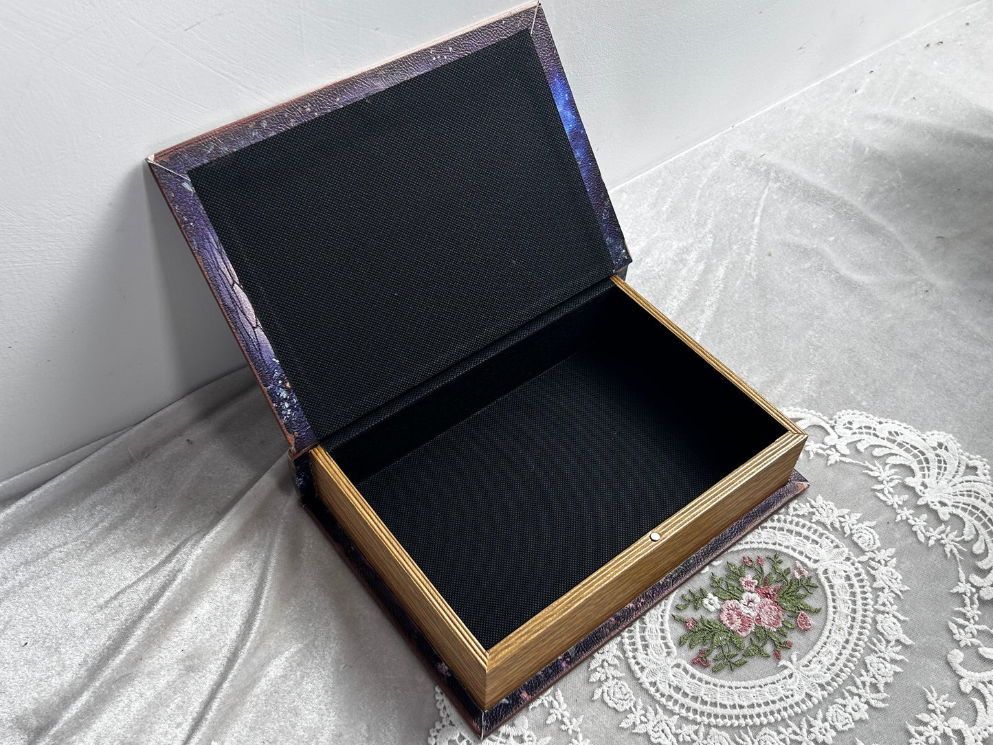 099 Wooden box