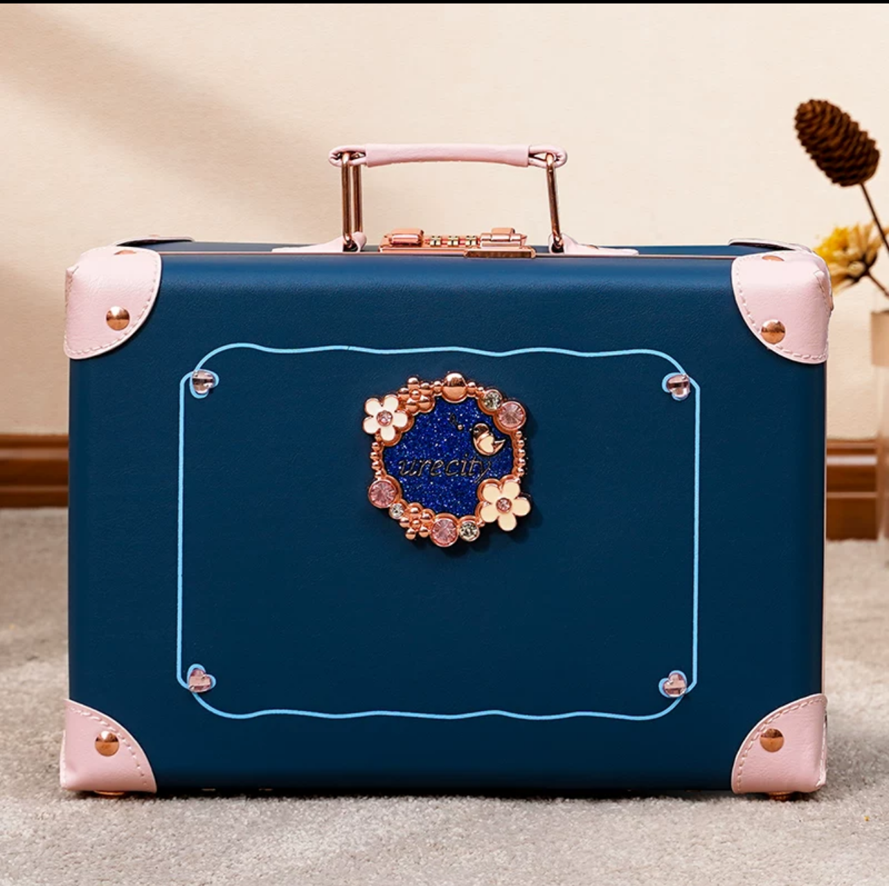 065 Suitcase