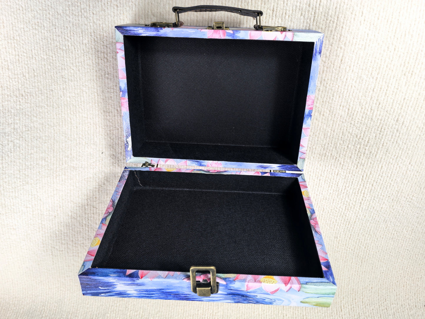 092 Wooden box