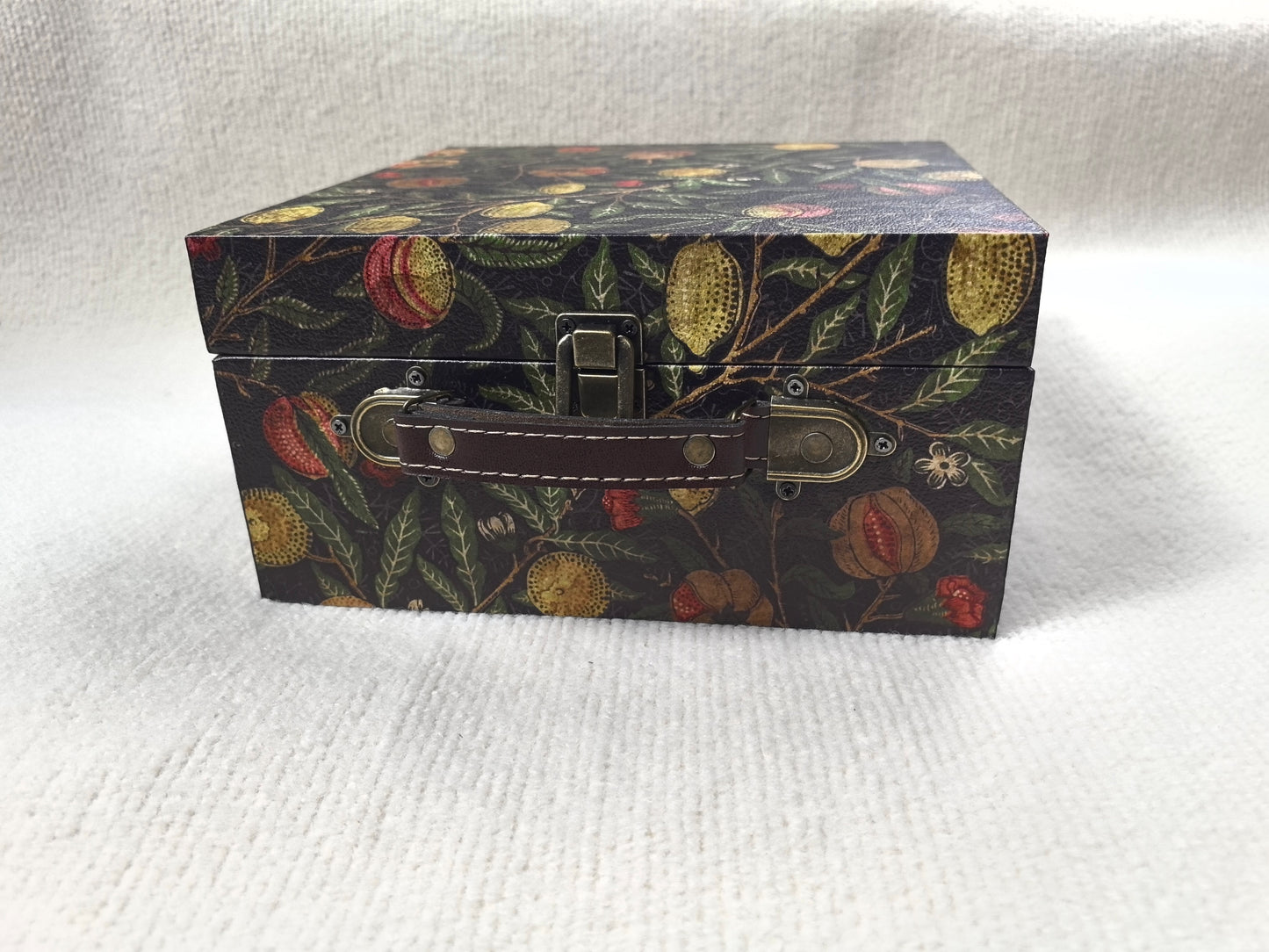 093 Wooden box