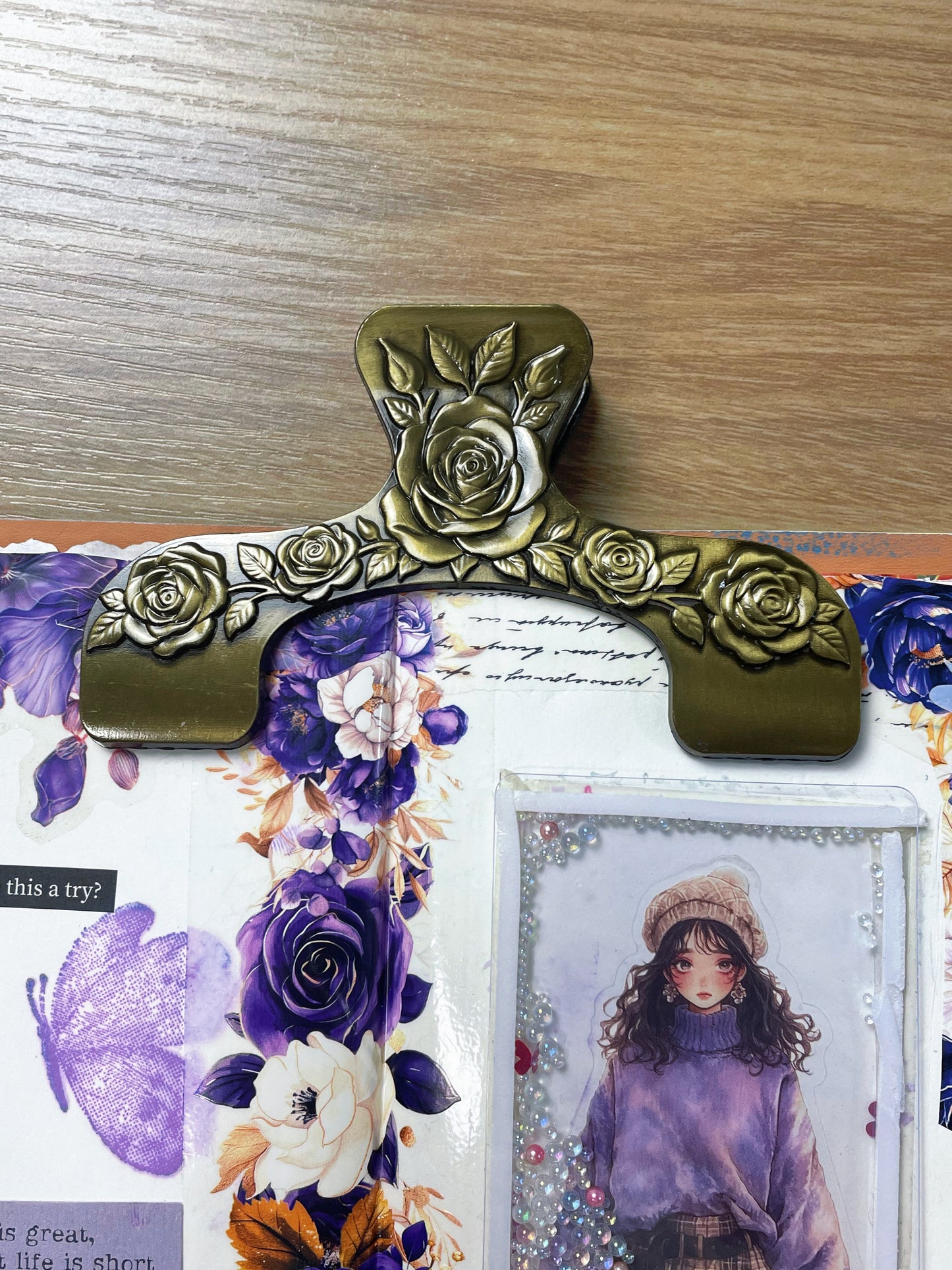 T-16 Retro metal bookmark book holder