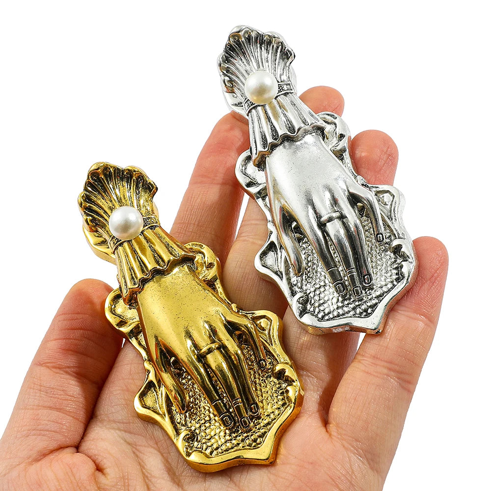 T-4 A noblewoman's wristband Book Holder