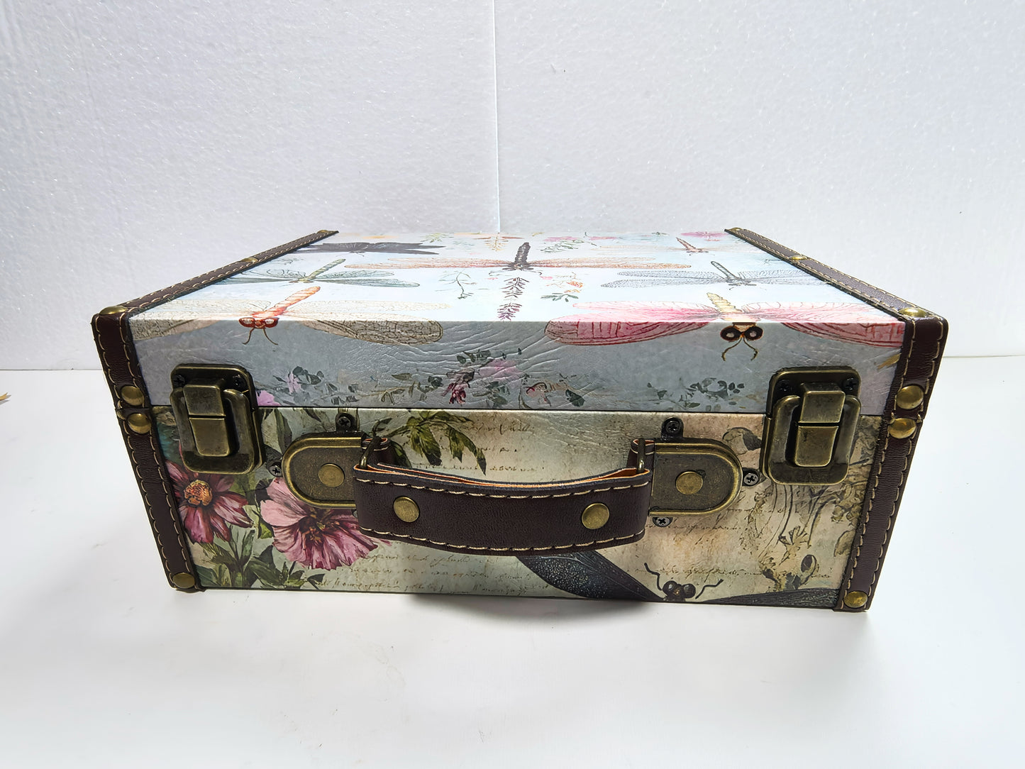 088 Wooden Suitcase